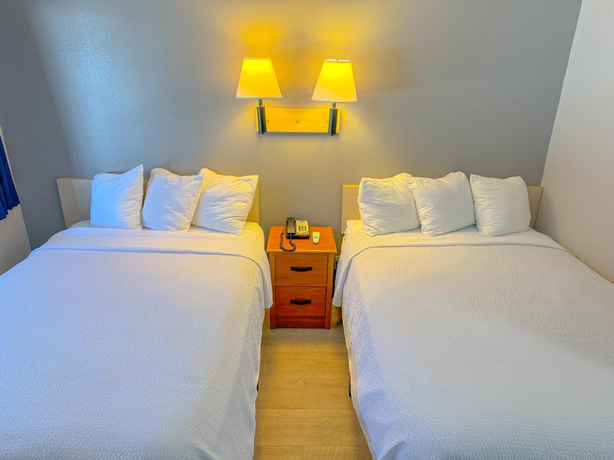 Super 7 Motel Coralville Exteriér fotografie