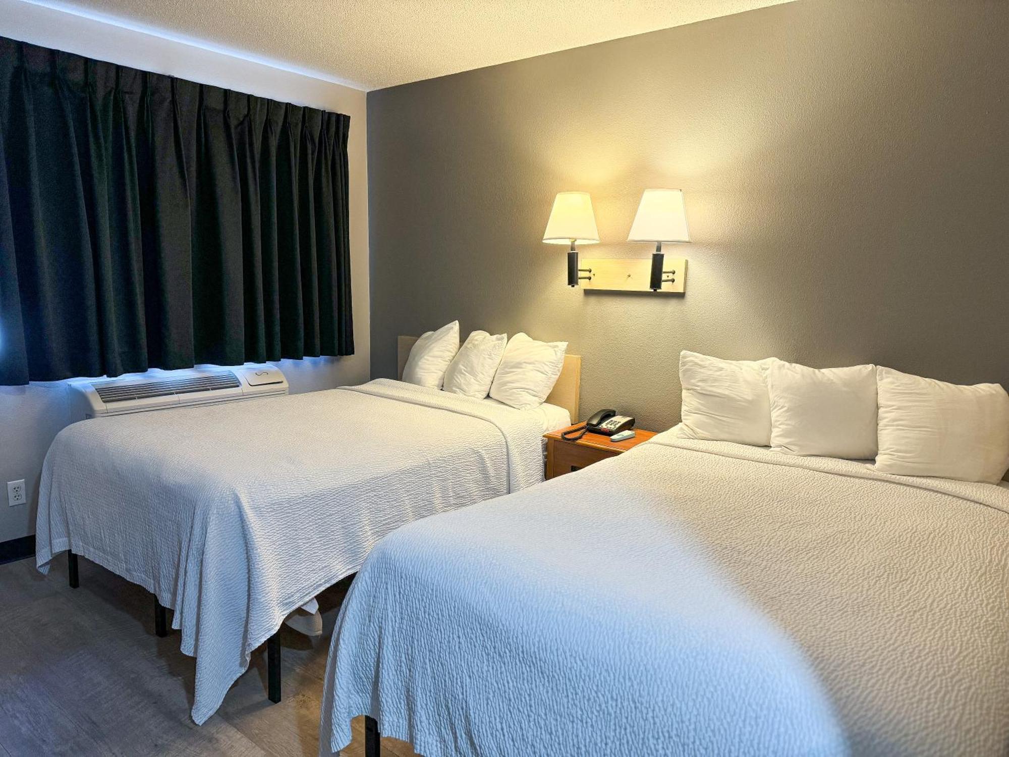 Super 7 Motel Coralville Exteriér fotografie