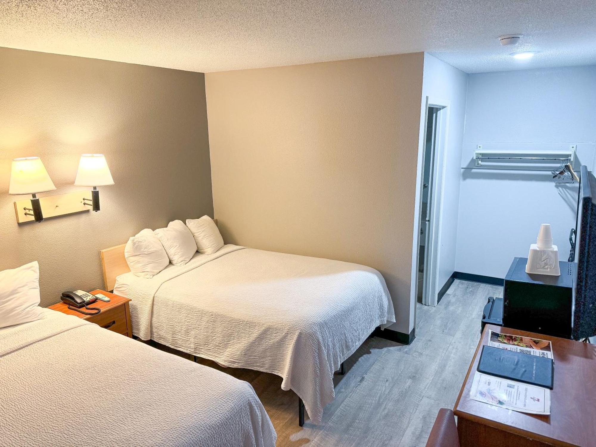 Super 7 Motel Coralville Exteriér fotografie